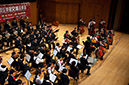 山東中學生交響樂團演奏苿莉花和紅旗頌等
